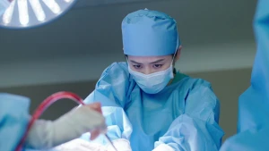 Bà Hoàng Cự Tháp